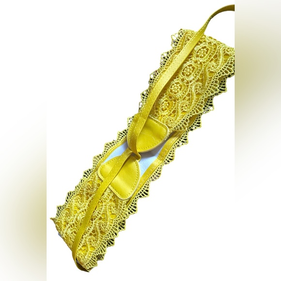 Faux Leather & Lace Waist Cinch - Picture 3 of 6